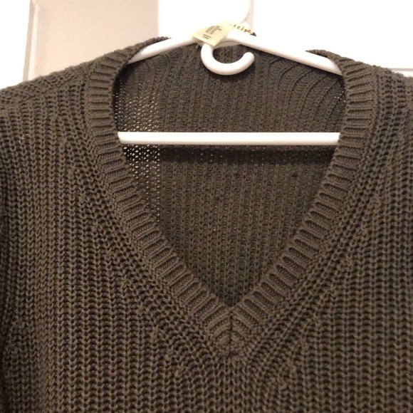 Olive sweater dress - Picture 2 of 3